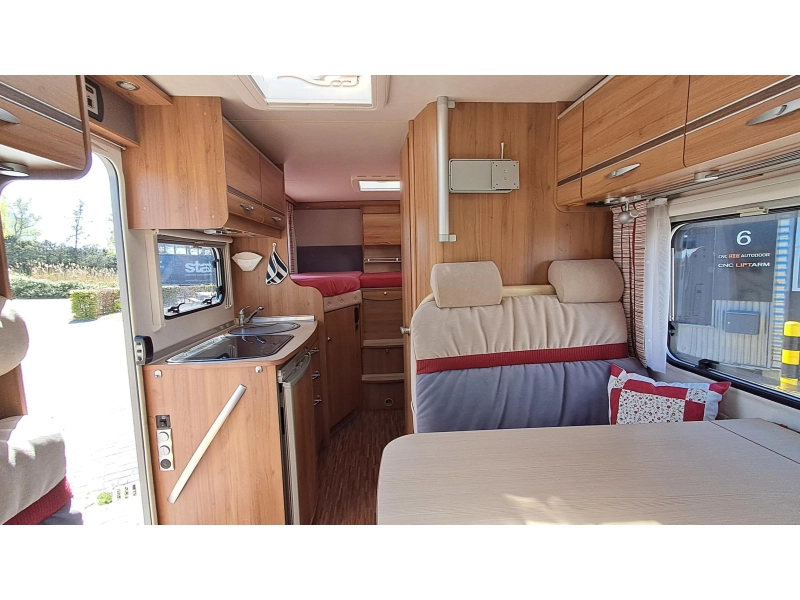 B&uuml;rstner Travel Van T 620 1. Besitzer / NL Camper Foto: 7