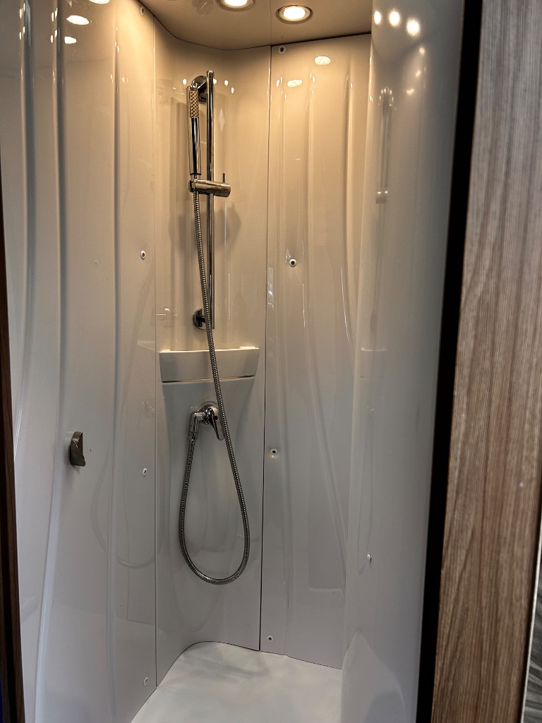 BUERSTNER BI7201 Foto: 10