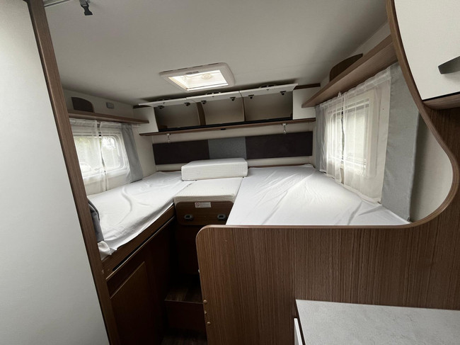 Carado T 338 Teilintegriert | Tempomat | Markise | R&uuml;ckfahrkamera | Dusche | Toilette | 4 Schlafpl&auml;tze | TV mit aut. Sat Foto: 20