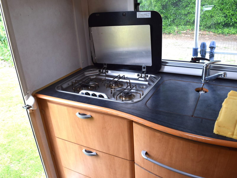 Hymer B584 photo : 17