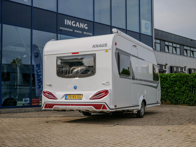 Knaus Sudwind 450 450 FU LIT FRAN&Ccedil;AIS SALON ROND AUVENT photo : 6