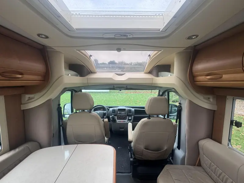 Rapido 7065+ F veel extra's accessoires  foto: 9