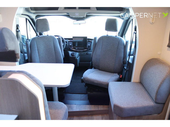 Carado T447 Edition 26 165pk Automaat | Lengtebedden | Luifel | Hefbed | Gescheiden douche | Fietsendrager | 12'' Ford multimediasystee foto: 9