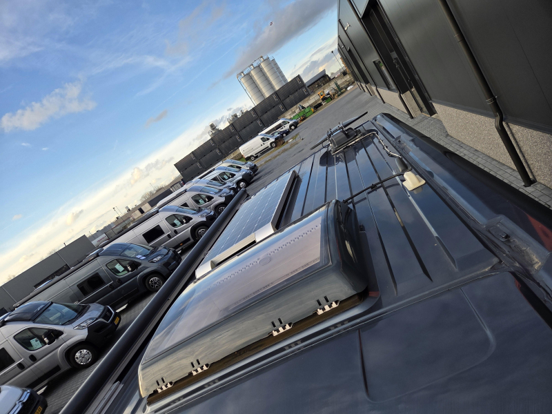 Pössl Roadcamp R 540 Lithium 200A Zonnepaneel  foto: 17