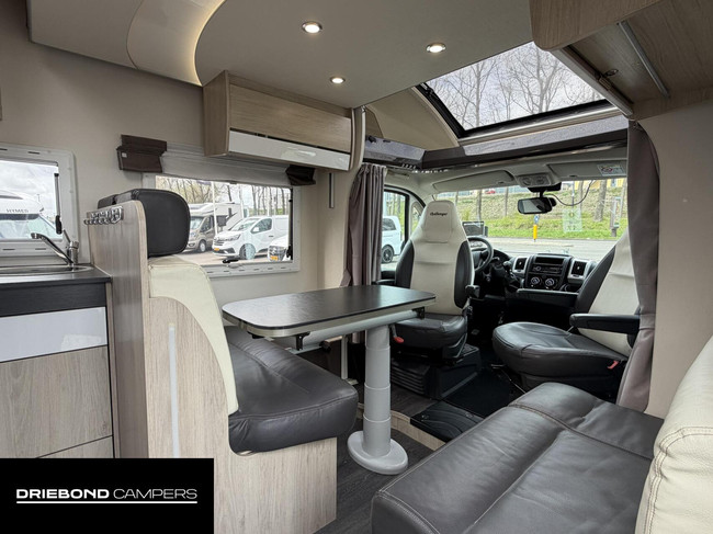 Challenger 398 XLB Queensbed Hefbed Zonnepaneel Luifel Bearlock photo: 1