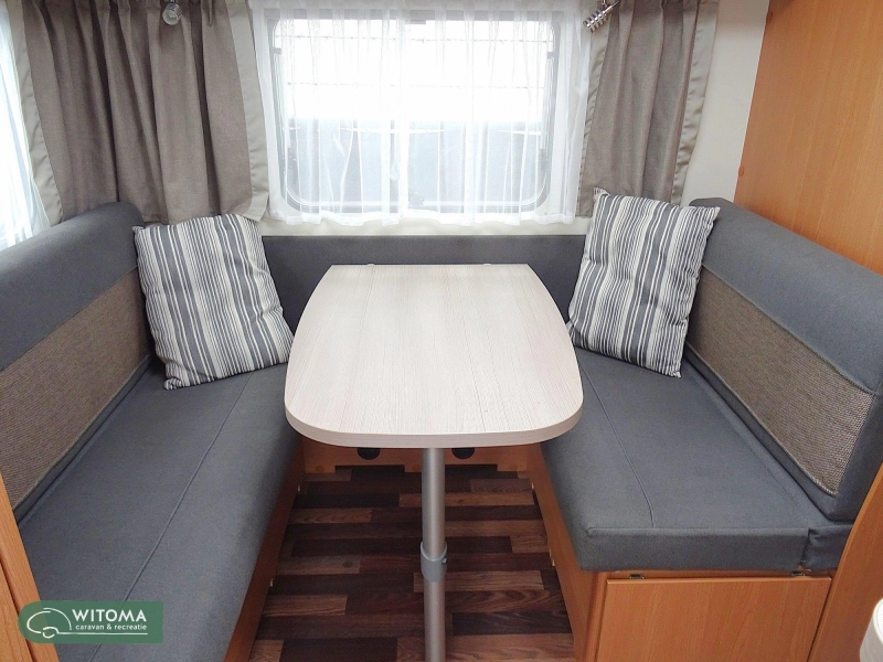 Toldo de avance Knaus Sport 420 QD foto: 13