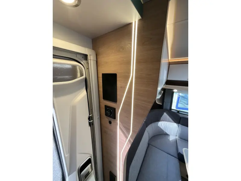 Knaus Sudwind Black Selection 500 FU FRANS BED-VLOERVERW  foto: 16