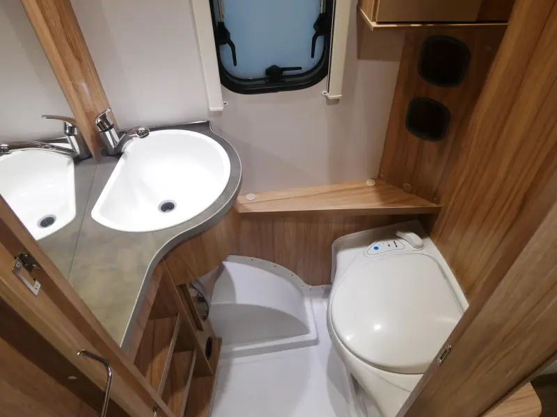 Eriba Nova Light 442 2025 Model  foto: 10