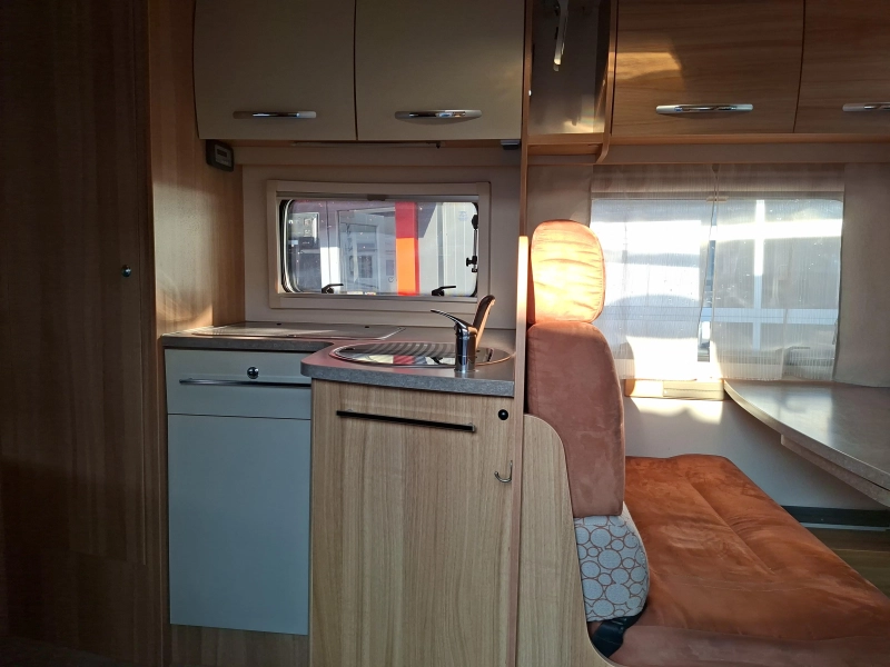 Challenger Genesis 38 autocaravana completa y espaciosa foto: 6
