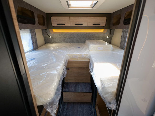 Weinsberg CaraCompact 600 MEG modelo 2027, autom&aacute;tico foto: 20