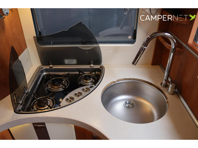 Carthago CHIC C-LINE T 4.9 150cv Multijet | Camas individuales | Inversor | Suspensi&oacute;n neum&aacute;tica | Paneles solares | Toldo | Ducha exterior | Portabicicletas foto: 13