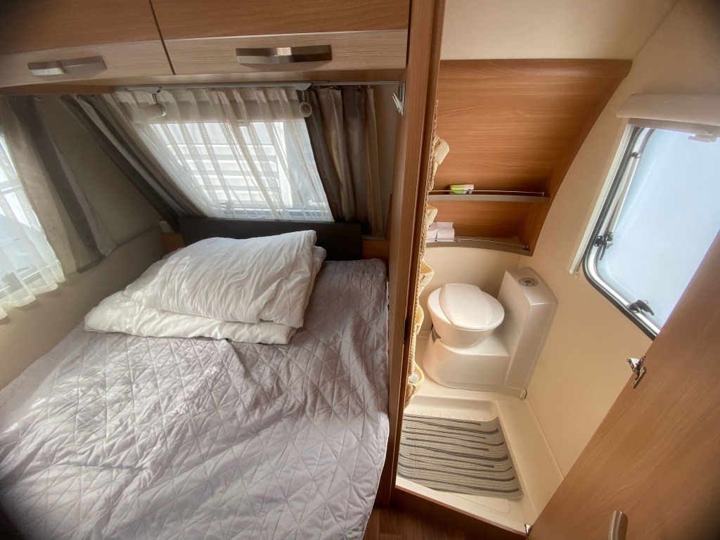 Knaus Sudwind 450 FU foto: 10