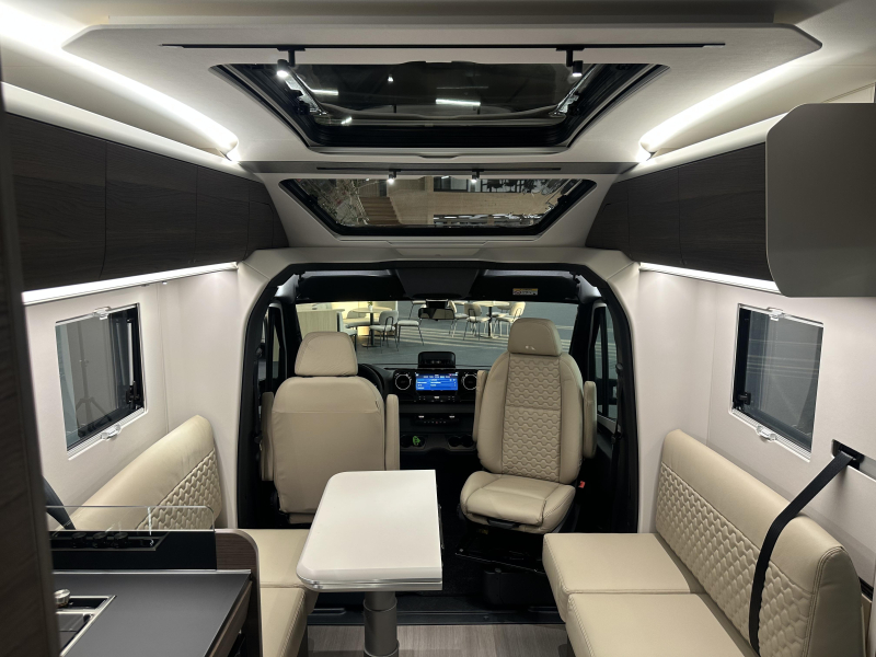 Adria Coral Supreme MB 670 DL LED / dakairco / automaat  foto: 14