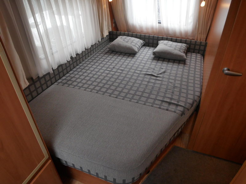 Eriba Moving 545 mover, luifel, fietsenrek  foto: 11