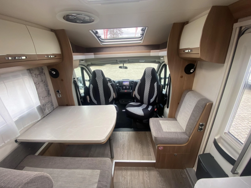 Hobby De Luxe T 65 GE Premium Fiatbasis photo: 10