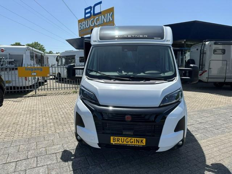 Bürstner Signature SFT 7.0 CAMPER VAN HET JAAR!  foto: 4