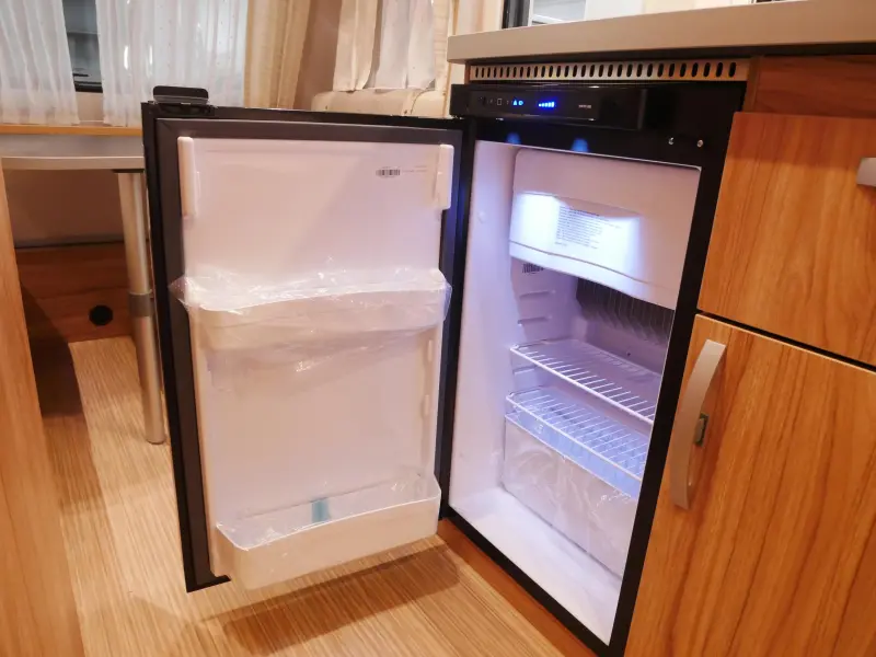 Eriba Nova Light 442 2025 Model  foto: 8