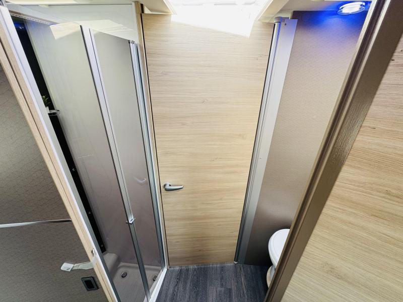 Chausson Titanium VIP 788 Automaat Queensbed Hefbed  foto: 17