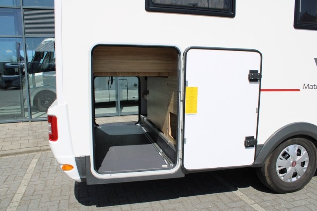 Robust Adria Matrix M 670 SK AUTOMATIC 5 seatbelts Queen bed + pull-down bed (71 photo: 9