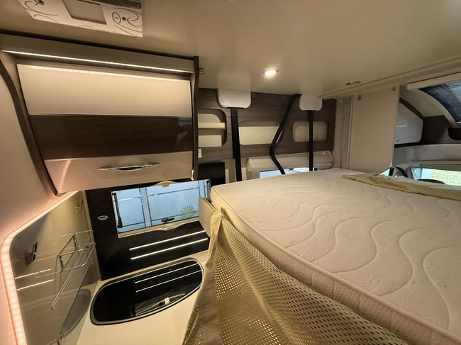 Mc Louis CARAT 473 Prijs fors verlaagd! Jaar APK, afleverbeurt en 3 maanden garantie foto: 20