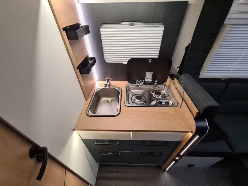 Pilote Atlas A650D Camper, Hefbed  foto: 8