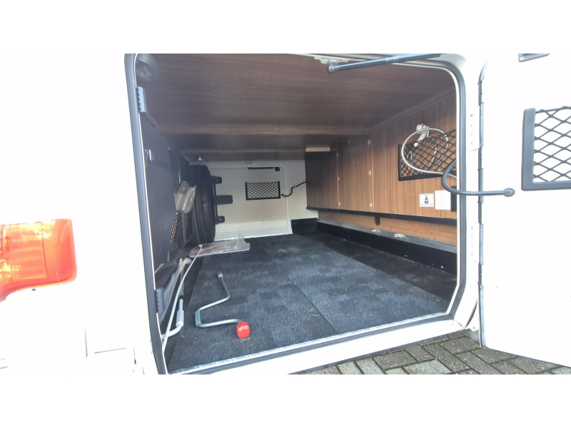 Hymer B678 PremiumLine 25833 KM / Nieuwstaat !  foto: 18