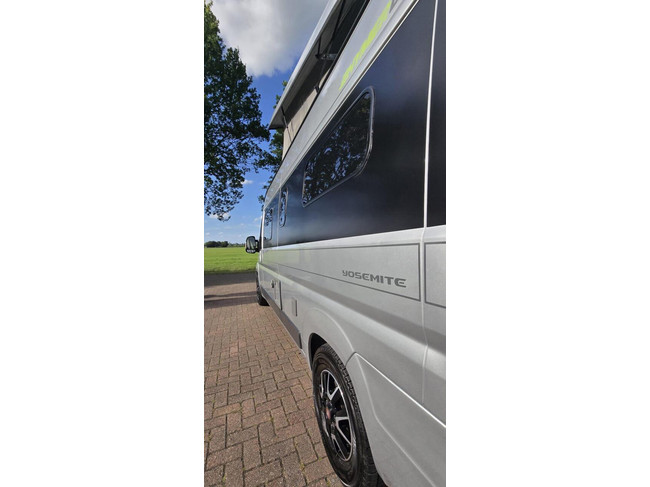 Hymer Yosemite 600 * AUTOMATIK * Längsbetten * Hubdach Foto: 10