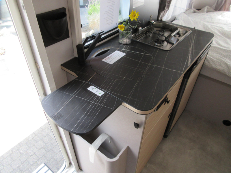 Eriba Touring 530 !! NIEUW BIJ CAMPOLIFE !!  foto: 17