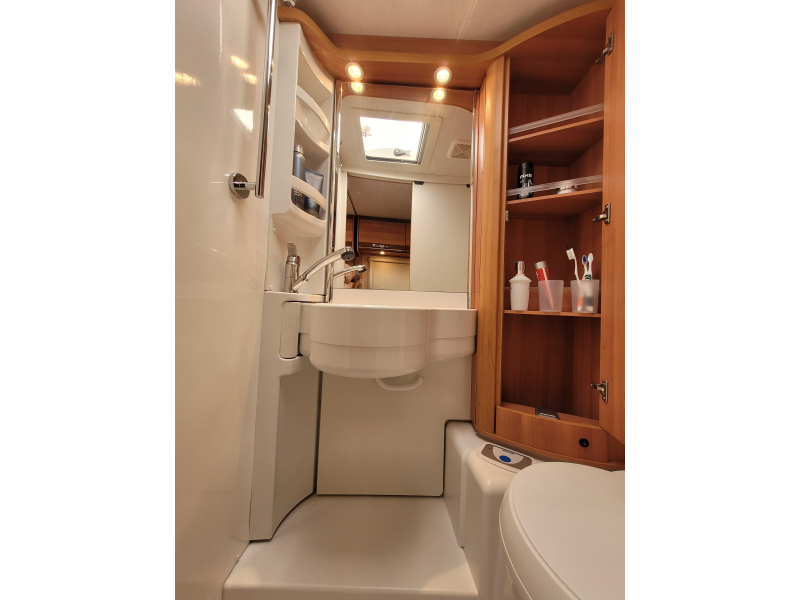 Hymer Van 562 Silverline foto: 22