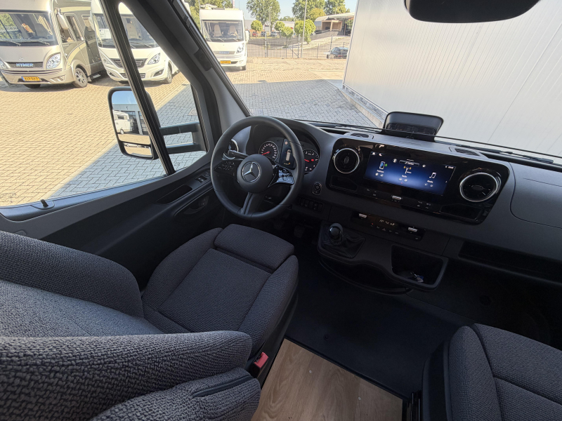 Hymer B-MC T 580 XXL-bed Lithium accu 2025  foto: 13