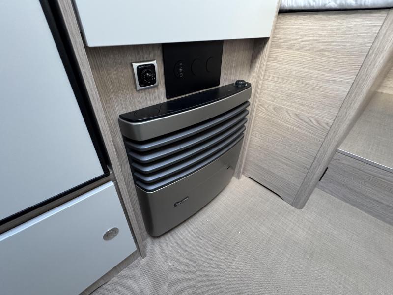 Bürstner Premio Plus 520 TL  foto: 11