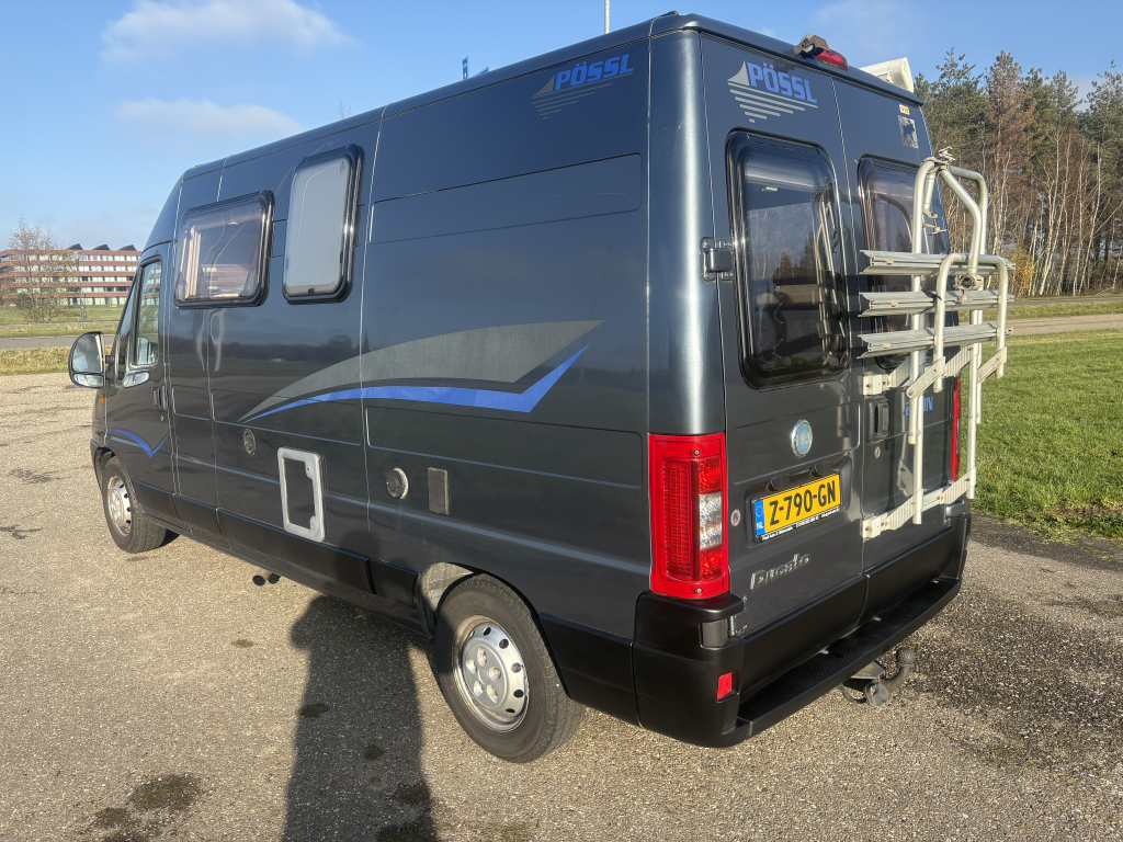 Pössl 2Win Vast bed 2.8 Turbo/128pk/AIRCO foto: 1
