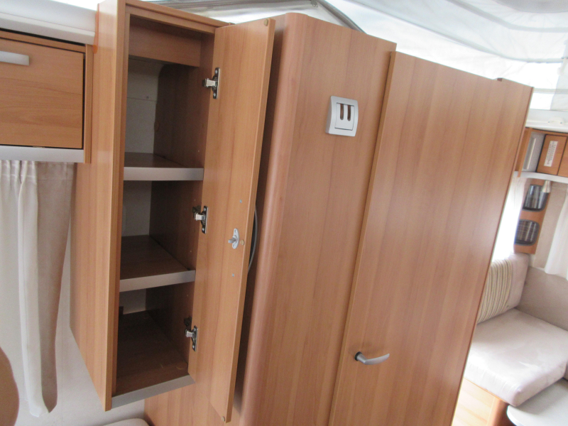 Eriba Feeling 470 CAMAS INDIVIDUALES Y MOVER foto: 12