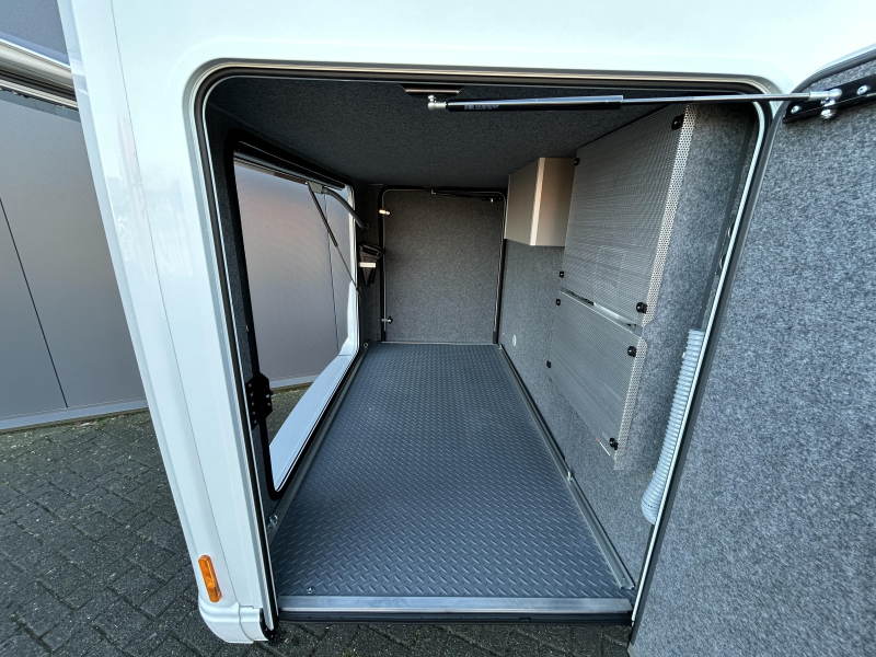 Frankia Neo T 7 GDK Mercedes, Single beds photo: 6