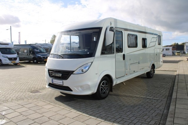 Hymer Exsis I 678 Fiat AUTOMAAT 160 pk enkele bedden Smal en lichtgewicht (54  foto: 3