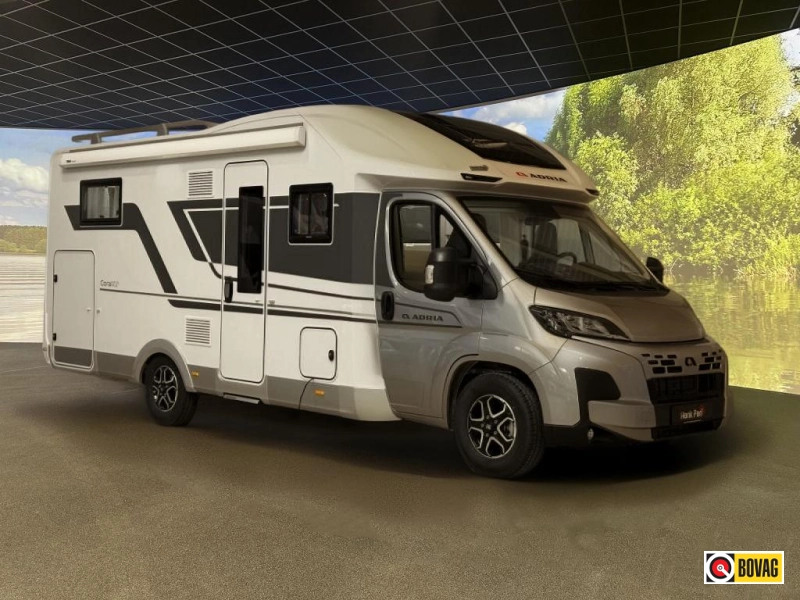 Adria Coral Plus 670 DL automatique | ex-location photo: 0