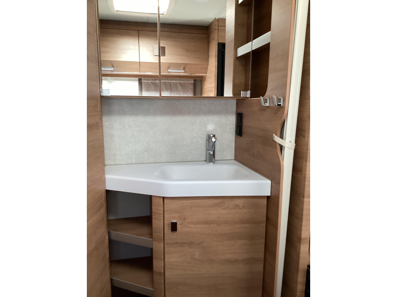 Tabbert Da Vinci 490 TD Mover/underfloor heating photo: 4