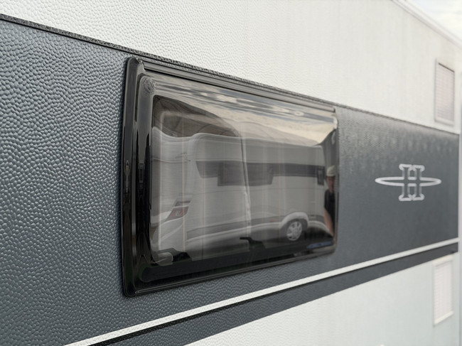 Hobby PRESTIGE 560 LU Foto: 2