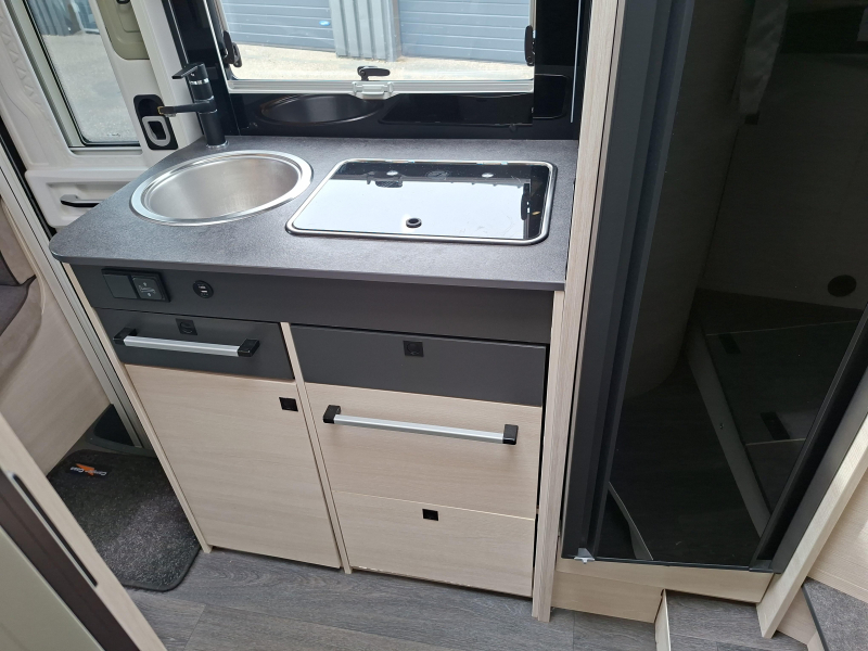 Chausson 627 Titanium Line Enkele bedden 5 persoons  foto: 16