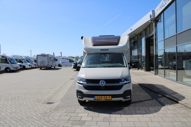 Zeer compacte Knaus Tourer VAN 500 LT Bulli AUTOMAAT voorzien van Face to Face salon (82  foto: 2