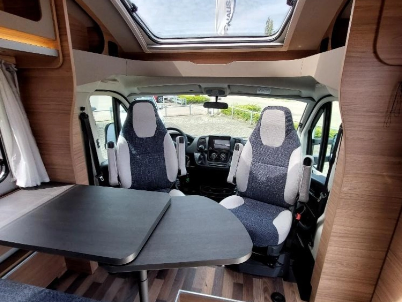 Weinsberg CaraLoft 650 ME 9-Gang-Automatik! Foto: 17