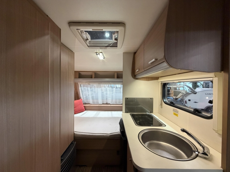 Adria Aviva 370 CP Mover | Bunk bed | Bicycle photo: 11