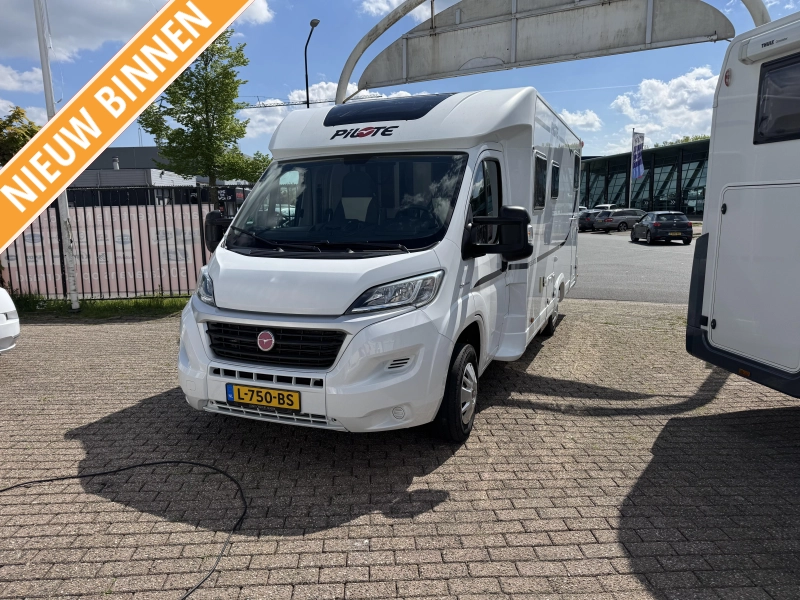 Pilote Essentiel P 700 enkele bedden & cruise  foto: 0