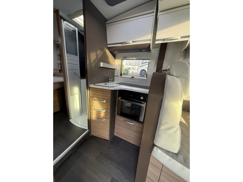 Adria Matrix Supreme 670 SC AUTOMAAT | LEVELSYSTEEM  foto: 16