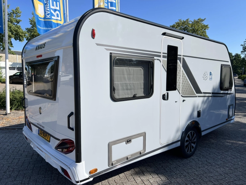 Knaus Sudwind 60 Years 450 FU awning audio system photo: 1