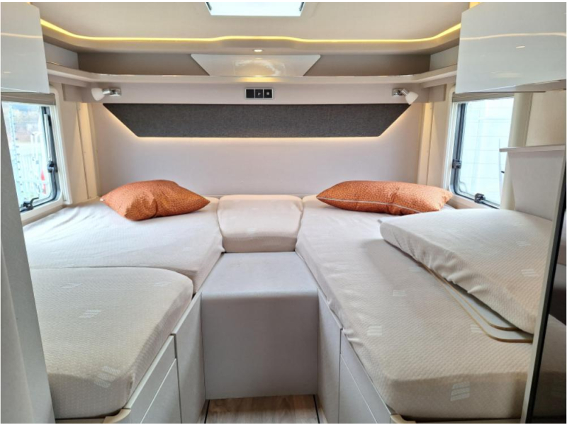 Hymer Tramp S 585 HEFBED + LENGTE BEDDEN  foto: 14