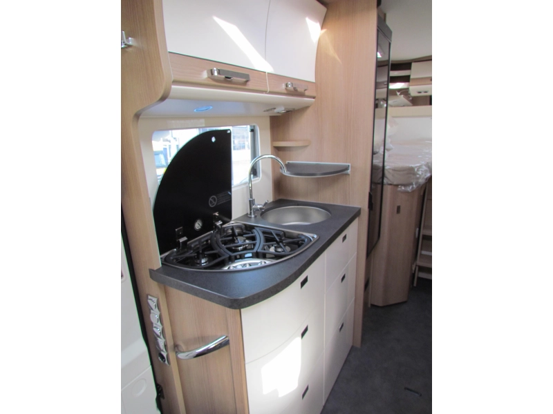 Malibu T 430 KB LE L&auml;ngs-/Hubbett Automatik Foto: 7