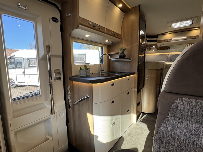 Malibu by Carthago T 430 KB LE 140 PS AUTOMATIK 9-Gang Euro6 Fiat Ducato **Einzelbetten/4 Sitzpl&auml;tze/Markise/32