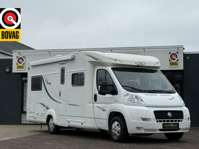 LMC Liberty ti 662 160 pk Fransbed dakairco fietsenrek luifel trekhaak achteruitrij-camera foto: 0