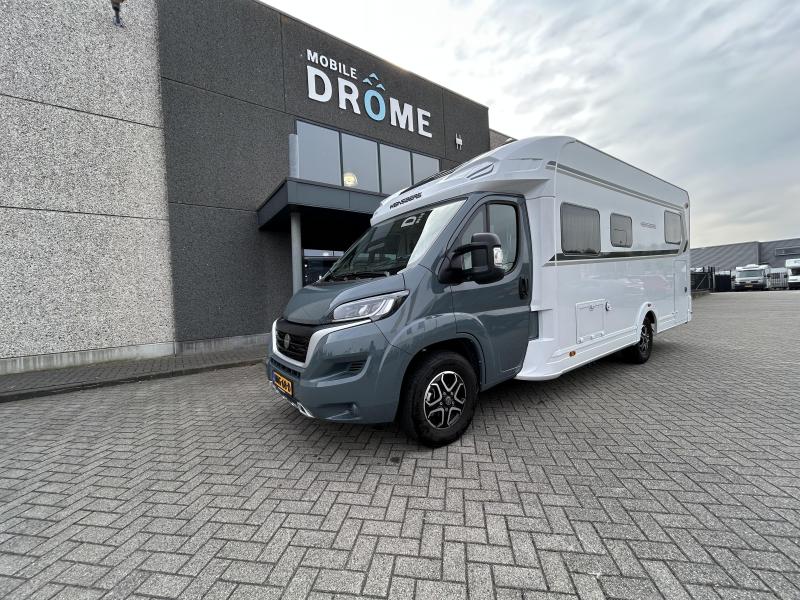 Weinsberg CaraSuite 700 ME Met hefbed & 5e gordel  foto: 1